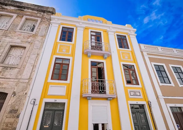 Casinha Amarela Апартаменты *