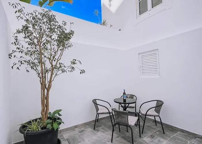 Апартаменты Casinha Amarela